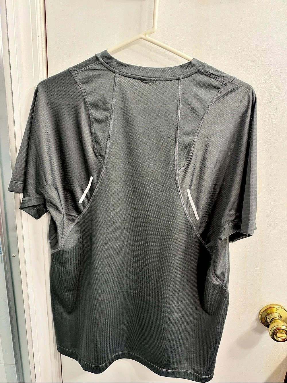 Fabletics Large Grey O2 Tee - Picture 2 of 2